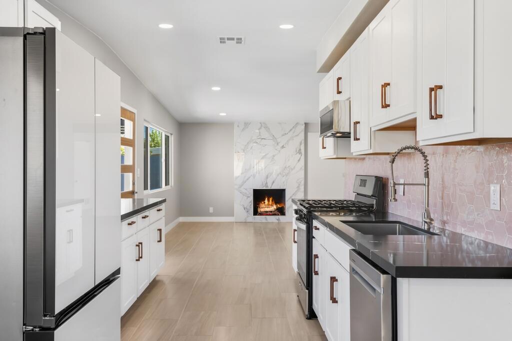 MLS #219136735DA image #14