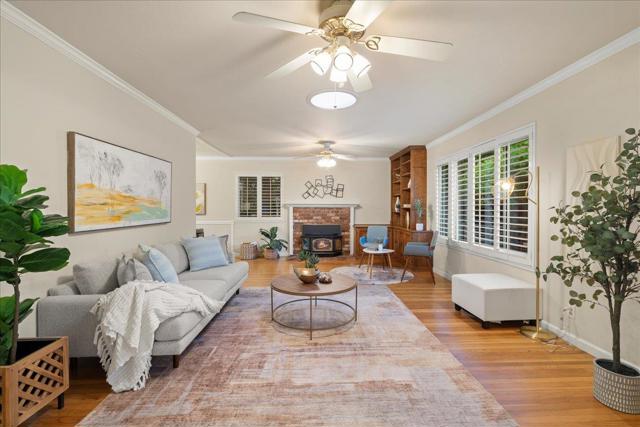 337 Roble Avenue, Redwood City CA: https://media.crmls.org/mediaz/871500ed-edd0-45cf-ab25-7f720f0e7d85.jpg
