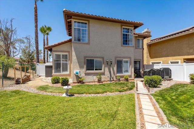 2208 Terracewood Ln, Escondido CA: https://media.crmls.org/mediaz/871597d5-5ed5-425c-983a-753d1d7d6927.jpg