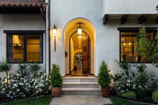 16922 Mitchell Avenue, Los Gatos CA: https://media.crmls.org/mediaz/8715ab8e-0b72-450b-8fdb-442abce07c55.jpg