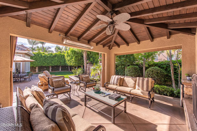 48 Golden Glen Drive, Simi Valley CA: https://media.crmls.org/mediaz/8717153c-7e31-4352-b19e-f14d7b5ac927.jpg