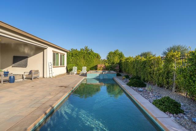 Image 28 of 40 For 50460 Monterey Canyon Drive
