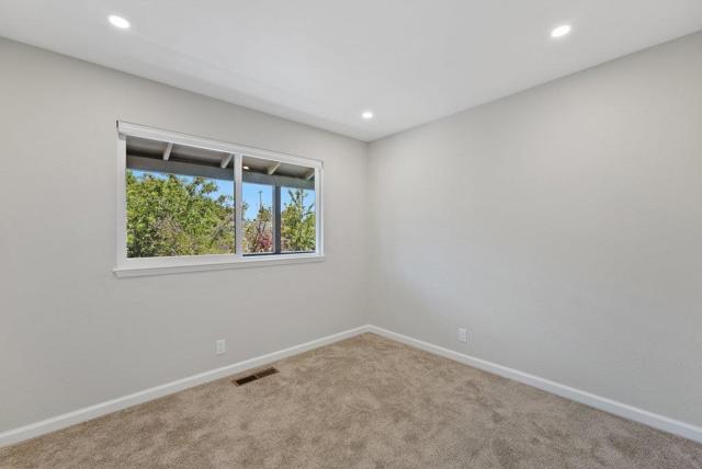 221 Carey Avenue, Freedom CA: https://media.crmls.org/mediaz/87184663-8410-4cbc-998f-cab7c3c8e127.jpg