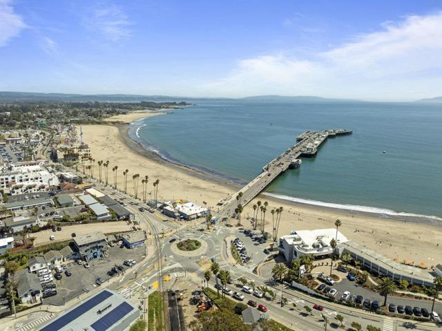 233 Villa Mar Vista, Santa Cruz CA: https://media.crmls.org/mediaz/87188be0-f5d6-4849-9d44-d5d5af378bf1.jpg