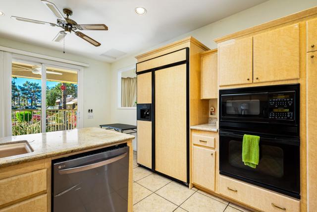 153 Lake Shore Drive, Rancho Mirage CA: https://media.crmls.org/mediaz/871a1ce9-8337-48b3-b260-b1605c57edfd.jpg
