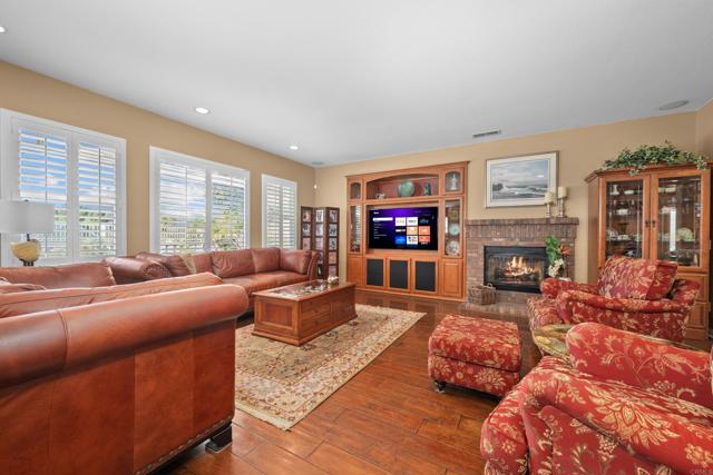 Detail Gallery Image 8 of 28 For 904 Lantana Ct., San Marcos,  CA 92069 - 3 Beds | 2/1 Baths