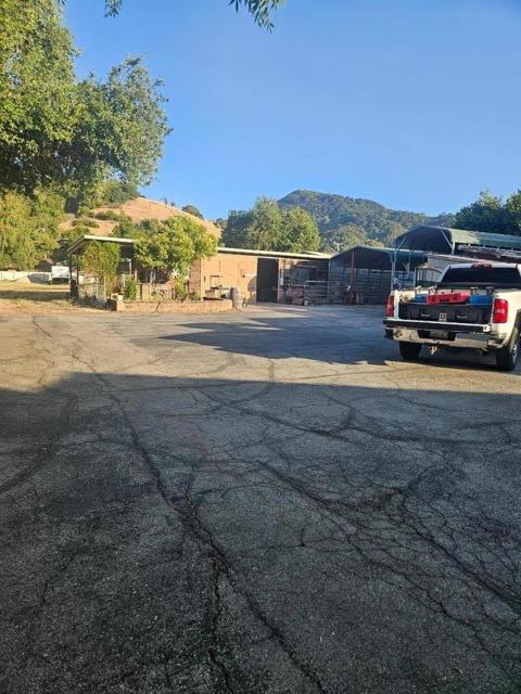 940 Llagas Road, Morgan Hill CA: https://media.crmls.org/mediaz/871bf624-b277-4b58-b354-bca0eb1ce8e3.jpg