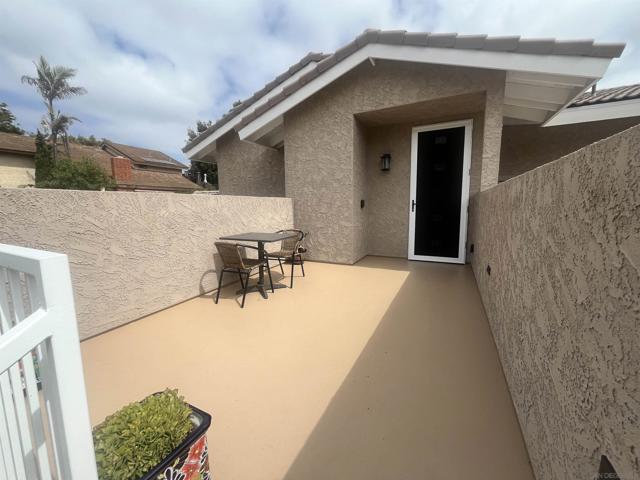 9007 Montrose Way, San Diego CA: https://media.crmls.org/mediaz/871d735c-6634-497e-8850-47f1d630beaf.jpg