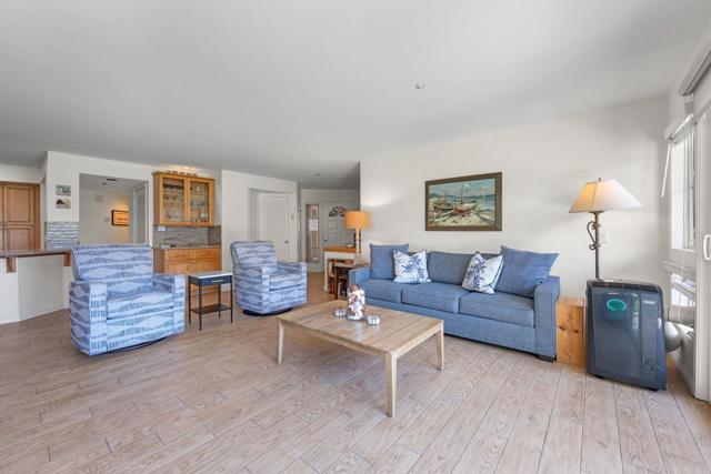 Detail Gallery Image 4 of 31 For 400 N Pacific Street #110,  Oceanside,  CA 92054 - 2 Beds | 2 Baths