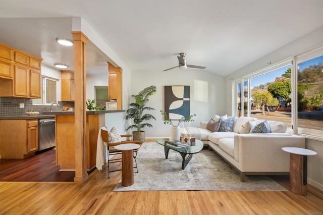 3708 Fairway Dr, La Mesa CA: https://media.crmls.org/mediaz/871e45b0-239a-4caf-9e9c-5d7cae68b9a9.jpg