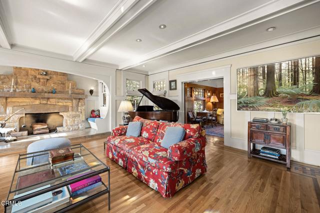 412 Oaklawn Avenue, South Pasadena CA: https://media.crmls.org/mediaz/8720739a-f93b-43c9-8294-92fcc2b33a84.jpg