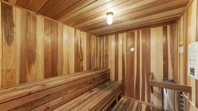 Detail Gallery Image 33 of 43 For 2508 Navarra Dr #424,  Carlsbad,  CA 92009 - 2 Beds | 2/1 Baths