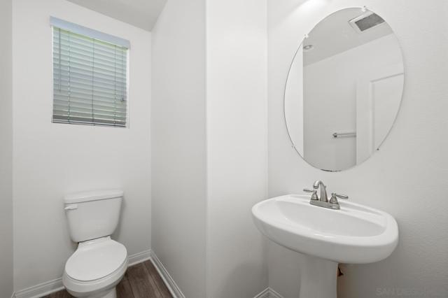 1718 Santa Ivy Ave, Chula Vista CA: https://media.crmls.org/mediaz/87212a01-6559-4075-a788-ef7326656a84.jpg