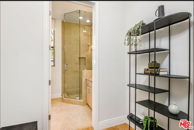 3685 Mandeville Canyon Road, Los Angeles CA: https://media.crmls.org/mediaz/87213575-bca4-4dfd-a111-90034d713a9c.jpg