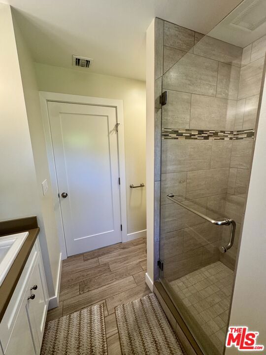 10740 Aqua Vista Street, Studio City CA: https://media.crmls.org/mediaz/8721c227-41de-4887-8ee3-47ec9a0ecb3b.jpg
