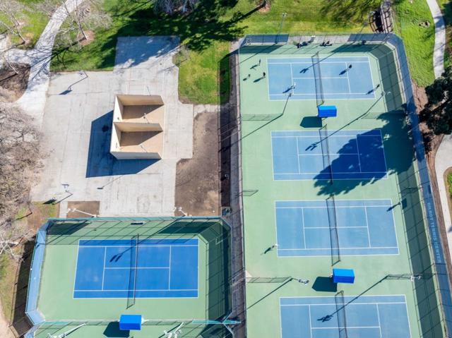 8421 Wayland Lane, Gilroy CA: https://media.crmls.org/mediaz/87220598-e188-4020-bfb2-6cd08b90f61a.jpg