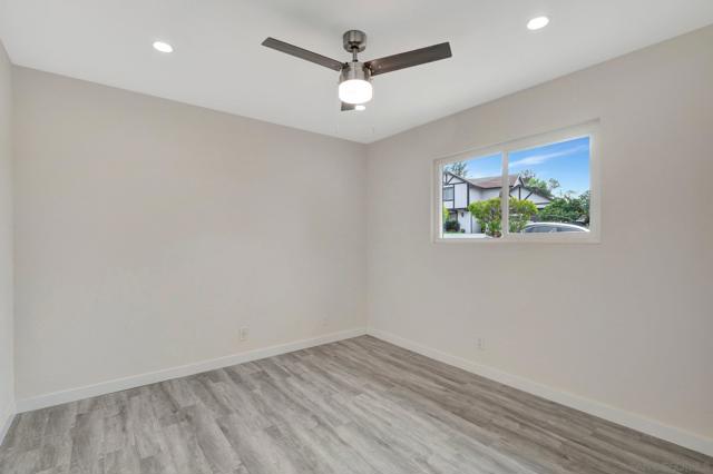 3943 Nereis Dr, La Mesa CA: https://media.crmls.org/mediaz/87258d0e-d788-48dd-9d3c-d96150081e0e.jpg