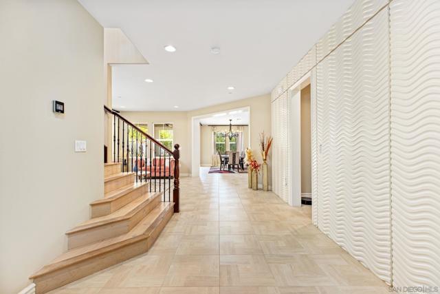 12712 Cloudbreak Ave, San Diego CA: https://media.crmls.org/mediaz/8728a998-0285-418e-ba92-47a77f9a4d1e.jpg