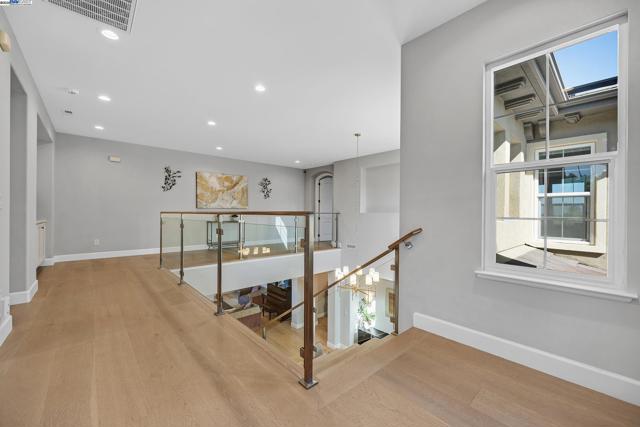 5719 Dimas Ct, Pleasanton CA: https://media.crmls.org/mediaz/8728bf65-a245-45c2-8fb5-3f046a6d5c38.jpg