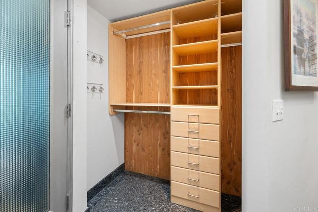 1760 Avenida del Mundo, Coronado CA: https://media.crmls.org/mediaz/872a09ec-e816-4b7f-9c52-faf819142992.jpg