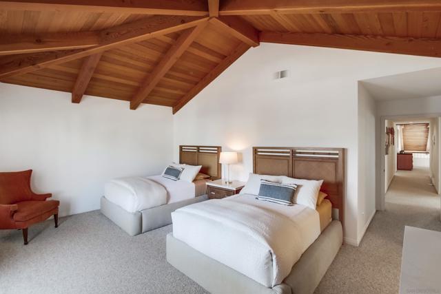 6 Buccaneer Way, Coronado CA: https://media.crmls.org/mediaz/872a45cc-274f-4272-b0ec-23142fb7351b.jpg