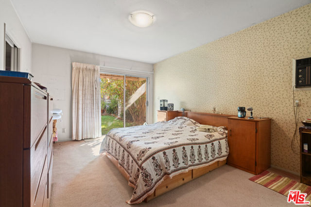 10582 Cheviot Drive, Los Angeles CA: https://media.crmls.org/mediaz/872ad537-eea1-4c6d-8154-58b1050ecb41.jpg