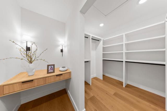 1575 Kingswood Drive, Hillsborough CA: https://media.crmls.org/mediaz/872b3c78-884a-4bfd-b022-6bcd16f88965.jpg