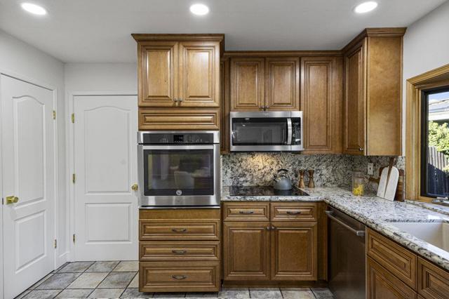 751 Silver Pine Court, Sunnyvale CA: https://media.crmls.org/mediaz/872bbee4-9329-4f0c-bc24-b7a4f757b8ad.jpg