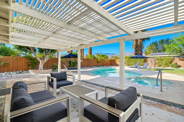 74277 Myrsine Avenue, Palm Desert CA: https://media.crmls.org/mediaz/872bed5a-0597-494a-87f9-d9b9a9e74e18.jpg