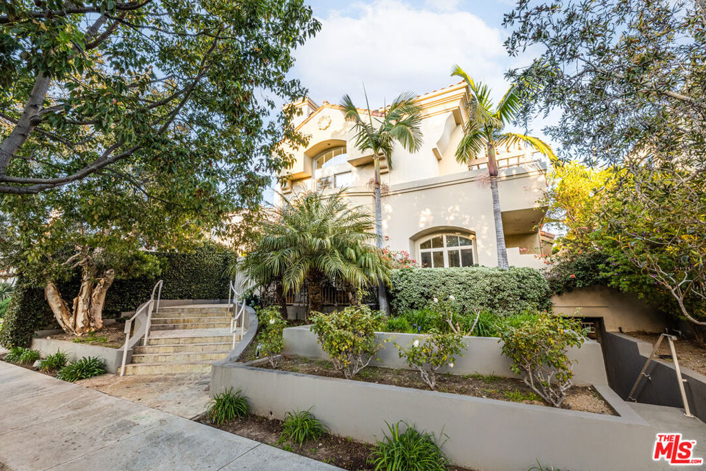 1111 10th Street 101, Santa Monica, CA 90403