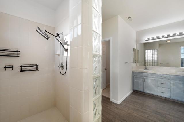 16341 Adobe Way, Lathrop CA: https://media.crmls.org/mediaz/872c32ec-48f6-48bf-9a72-79f661499498.jpg