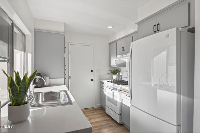 1628 Tapir Circle, Ventura CA: https://media.crmls.org/mediaz/872d102f-34ad-4616-801d-494596105db2.jpg