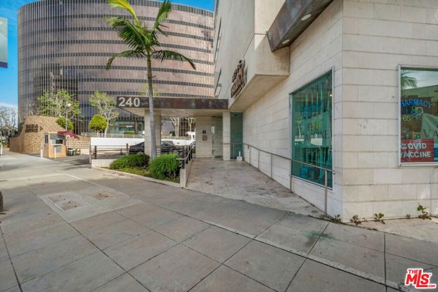  Commercial for Sale in Beverly Hills, California