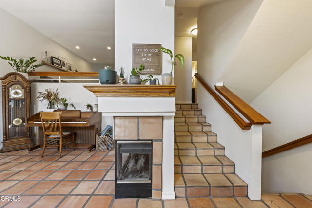 4967 Dekoven St. Street, Ventura CA: https://media.crmls.org/mediaz/872e6ab9-381e-42b1-88e8-e5b57e2f946c.jpg