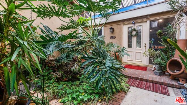 1237 Brian Street, Placentia CA: https://media.crmls.org/mediaz/872ef681-3350-4c05-8fc9-84702135f5af.jpg