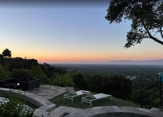 15345 Bohlman Road, Saratoga CA: https://media.crmls.org/mediaz/87304351-7b2b-4402-b6b9-374fc140d0b5.jpg