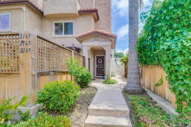 2167 Grand Avenue, San Diego CA: https://media.crmls.org/mediaz/87308559-0a25-4096-8c1b-773e990b11d6.jpg