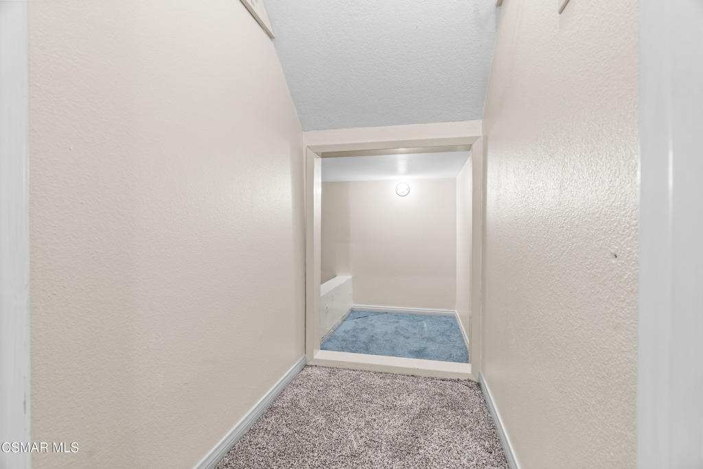 https://media.crmls.org/mediaz/8730c170-9e12-4f7d-a79e-c4715cbc7866.jpg?preset=X-Large