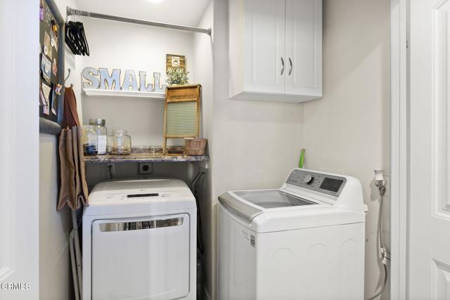 1524 Windshore Way, Oxnard CA: https://media.crmls.org/mediaz/8731eeb3-a511-4e5d-ae26-02c87756695f.jpg