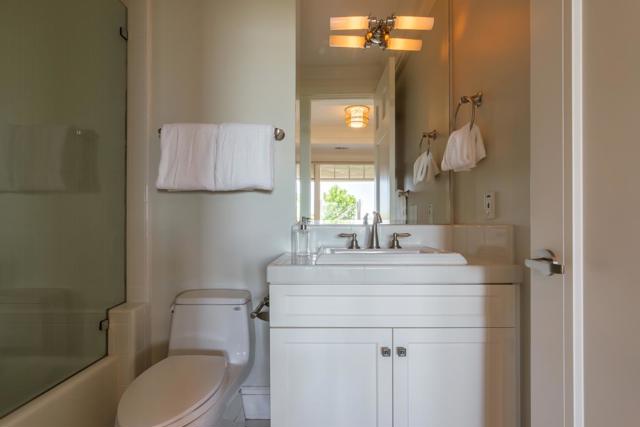 5 Redberry, Portola Valley CA: https://media.crmls.org/mediaz/8732b6b4-9d65-4e30-9dab-3b3530b65bc2.jpg