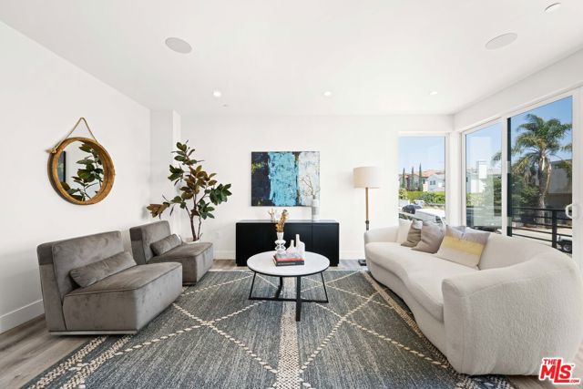 1955 Preuss Road, Los Angeles CA: https://media.crmls.org/mediaz/8732d1e3-6b06-42e8-93b7-d33eb5a536d4.jpg