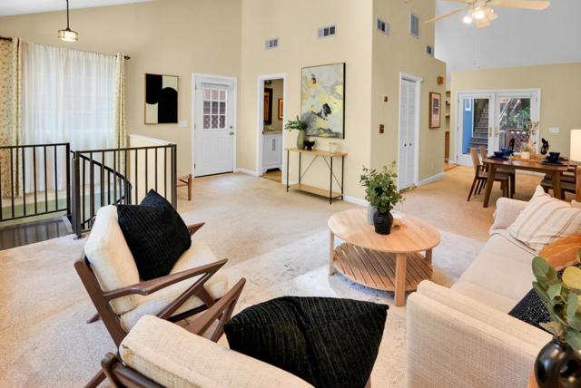 17981 Ogallala Warpath Road, Los Gatos CA: https://media.crmls.org/mediaz/87345e83-0d97-4789-82d5-3f1022b268cf.jpg