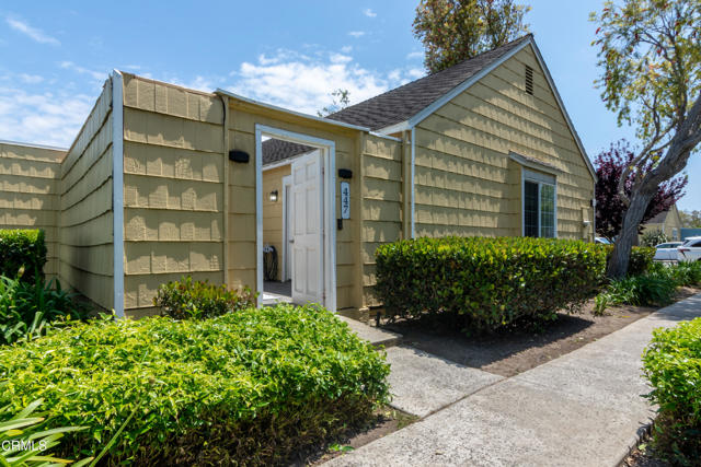 Detail Gallery Image 1 of 31 For 447 Corvette St, Port Hueneme,  CA 93041 - 3 Beds | 2 Baths
