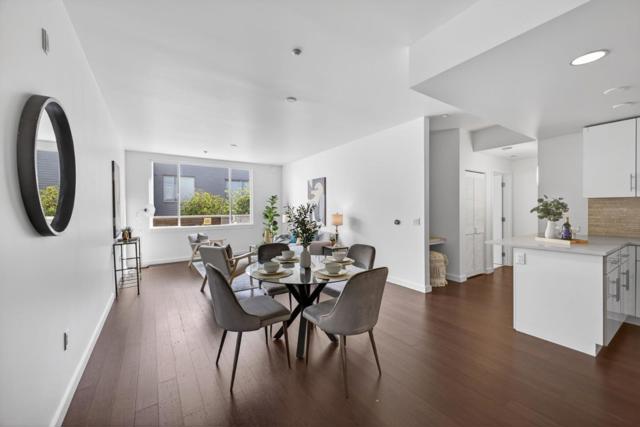 570 Innes Avenue, San Francisco CA: https://media.crmls.org/mediaz/87356699-09f4-48f6-a1dd-b51df439d48f.jpg