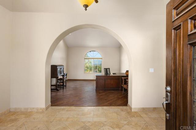 Image 4 of 59 For 10059 Boulder Knolls Drive