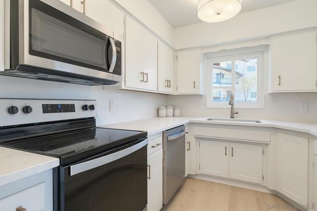 5139 Hilda Rd, San Diego CA: https://media.crmls.org/mediaz/873680b5-dc26-4ffc-ab3b-bdccb5370263.jpg