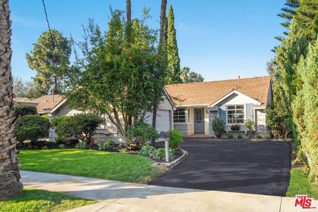 15115 Gilmore Street photo 1