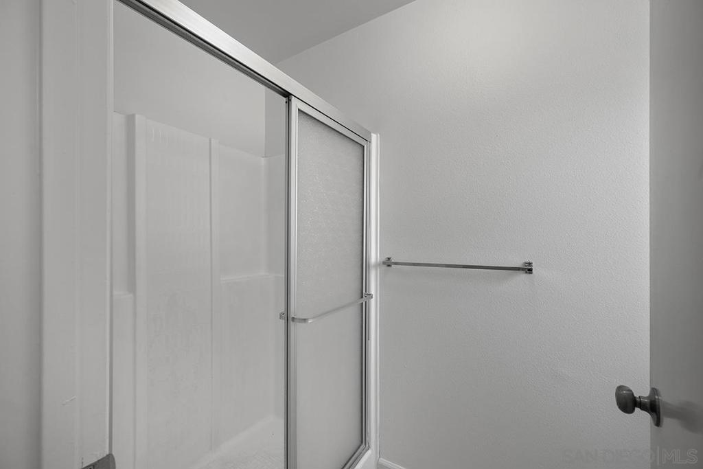 4452 Camrose Avenue - photo 20