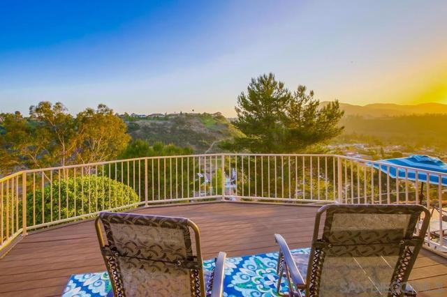 1963 Hacienda Circle, El Cajon CA: https://media.crmls.org/mediaz/8736f37b-351b-4b47-a8fa-d0c0fdd7342d.jpg