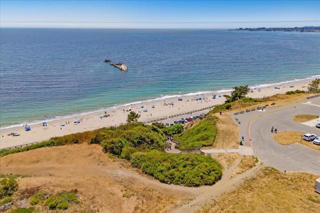 435 Coates Drive, Aptos CA: https://media.crmls.org/mediaz/87370d04-5ba2-4fcf-bf93-30f9d88df9c7.jpg